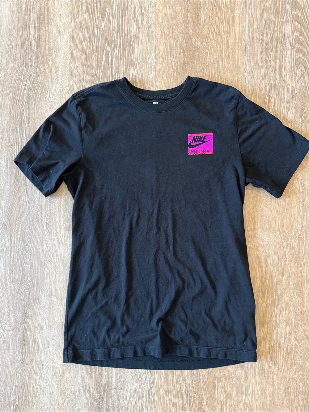 Nike Men’s Air Max Black Short-Sleeve Tee small